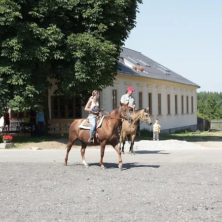Bílý Beránek Hladov